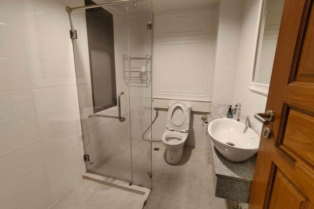 Photo of Bathroom in Thapae