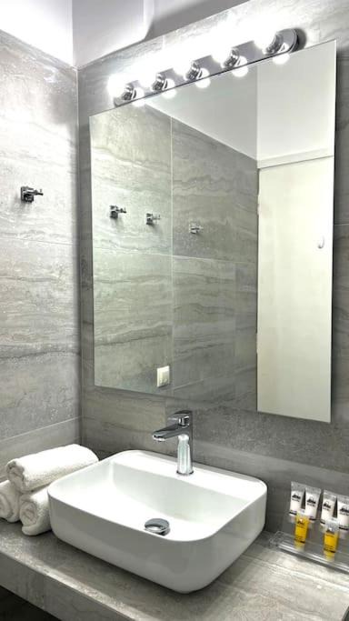 Photo of Bathroom in Perdhika