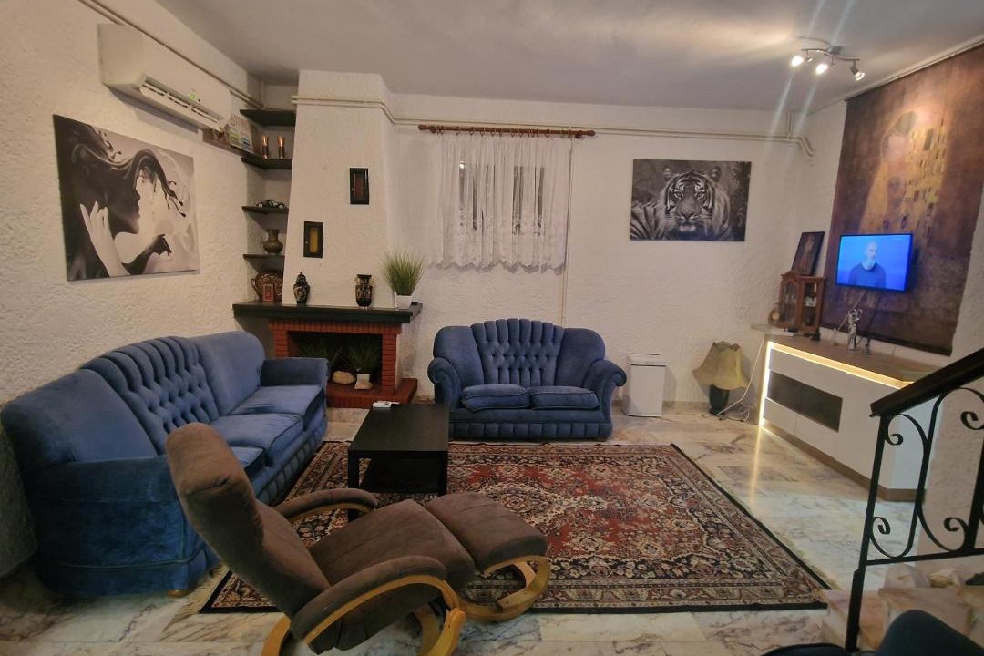 Photo of Livingroom in Egira