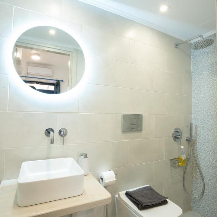 Photo of Bathroom in Therma