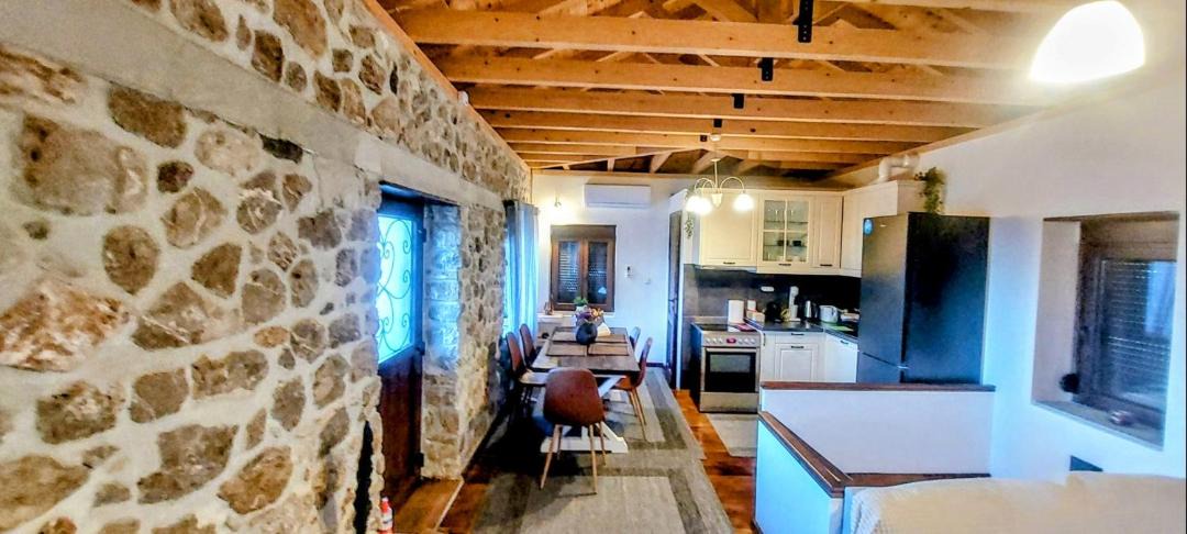 Photo of Kitchen in Mavromati