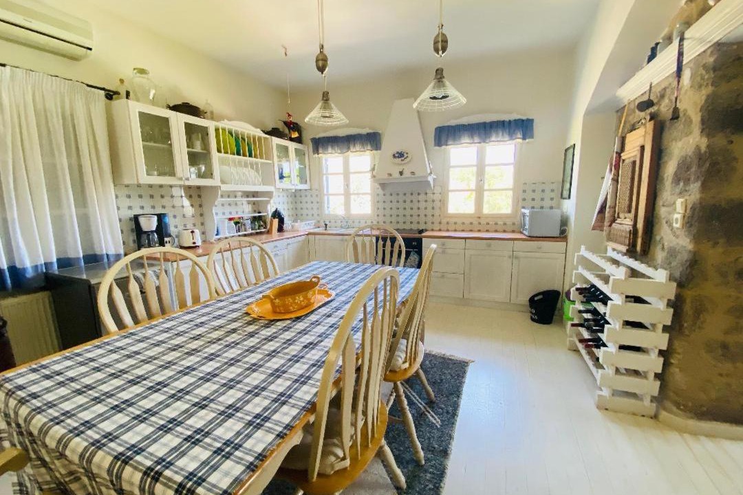 Photo of Kitchen in Troezen