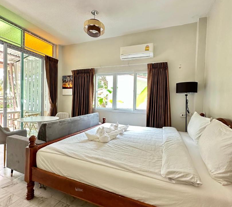 Photo of Bedroom in Srithanu