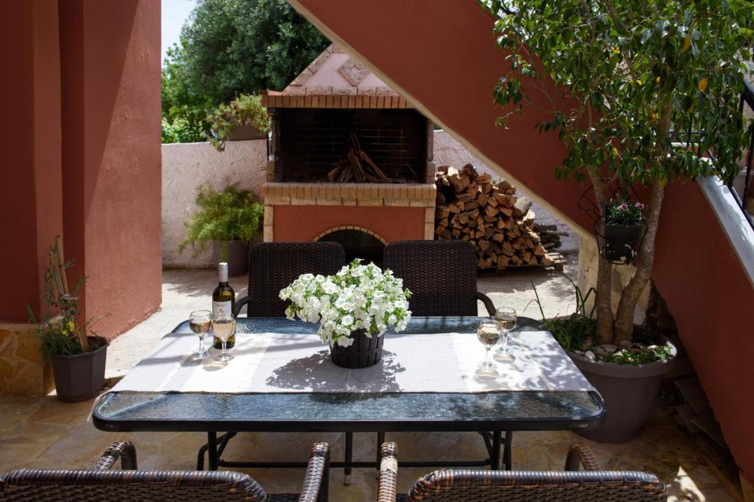 Photo of Patio Balcony in Petriti