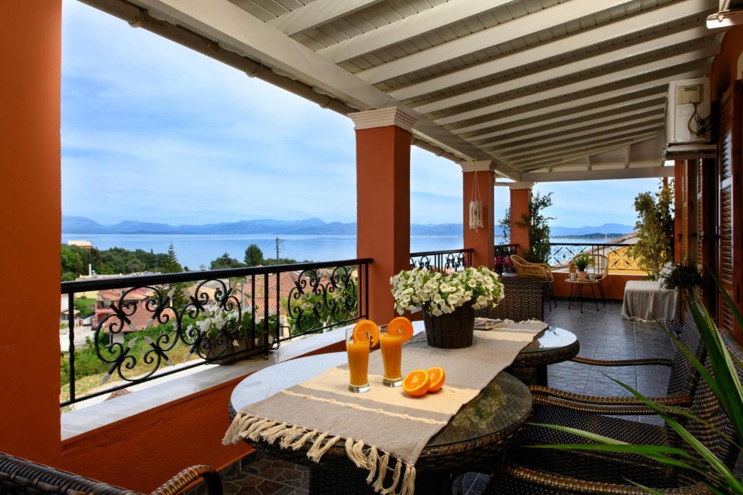 Photo of Patio Balcony in Petriti
