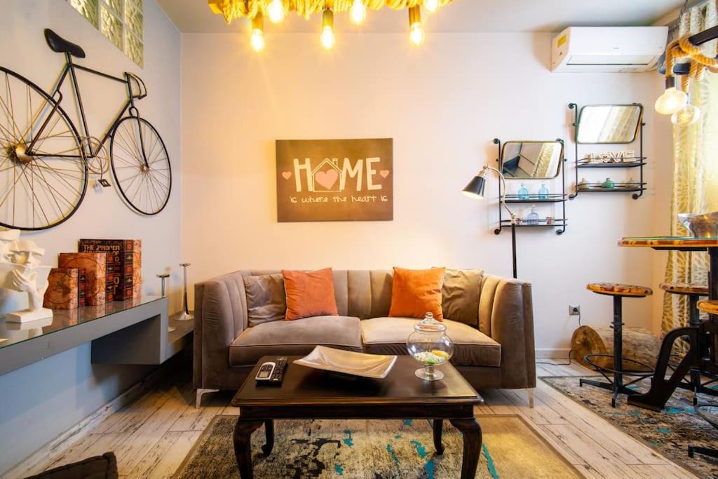 Photo of Livingroom in Ampelokipoi
