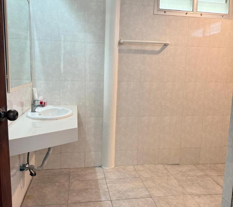 Photo of Bathroom in Hua Thanon