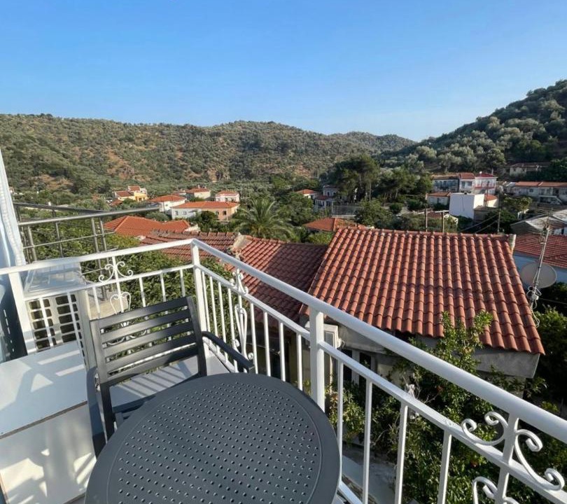 Photo of Patio Balcony in Trygonas