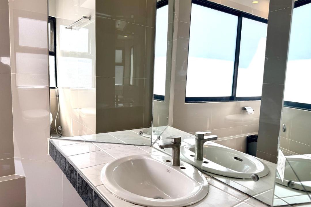 Photo of Bathroom in Pratunam