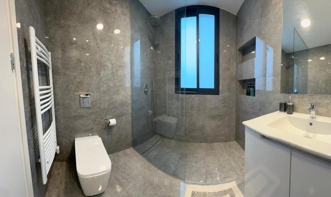 Photo of Bathroom in Ayios Dhometios