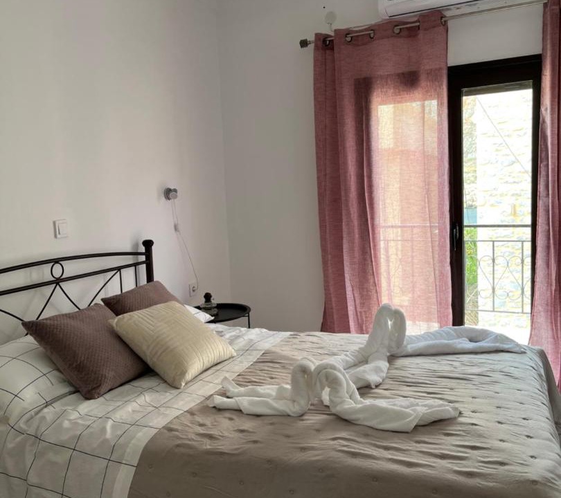 Photo of Bedroom in Gerolimenas
