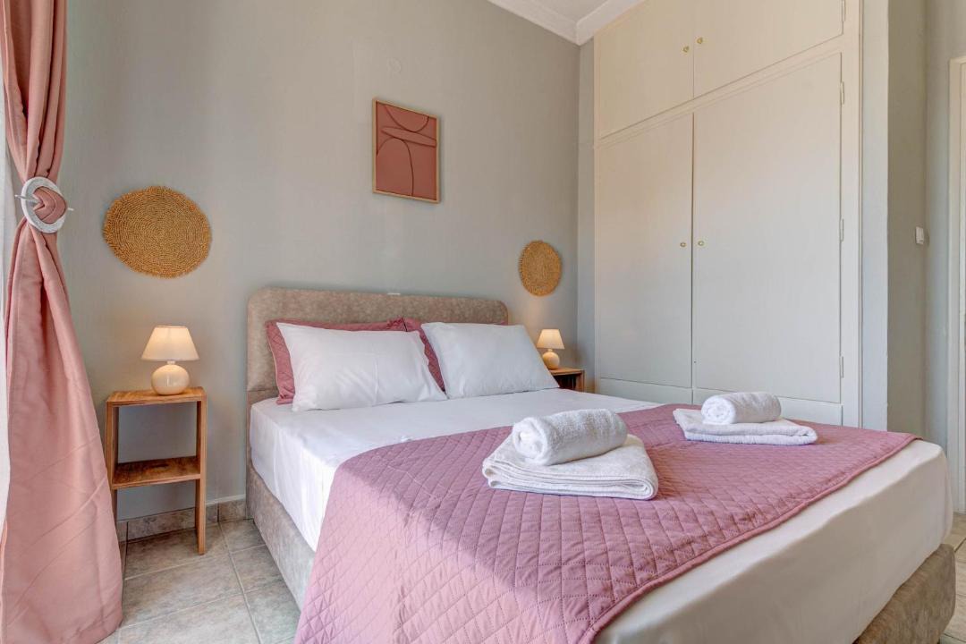 Photo of Bedroom in Ipsos