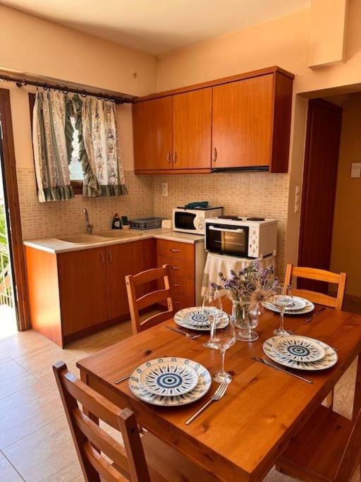 Photo of Kitchen in Kirinthos