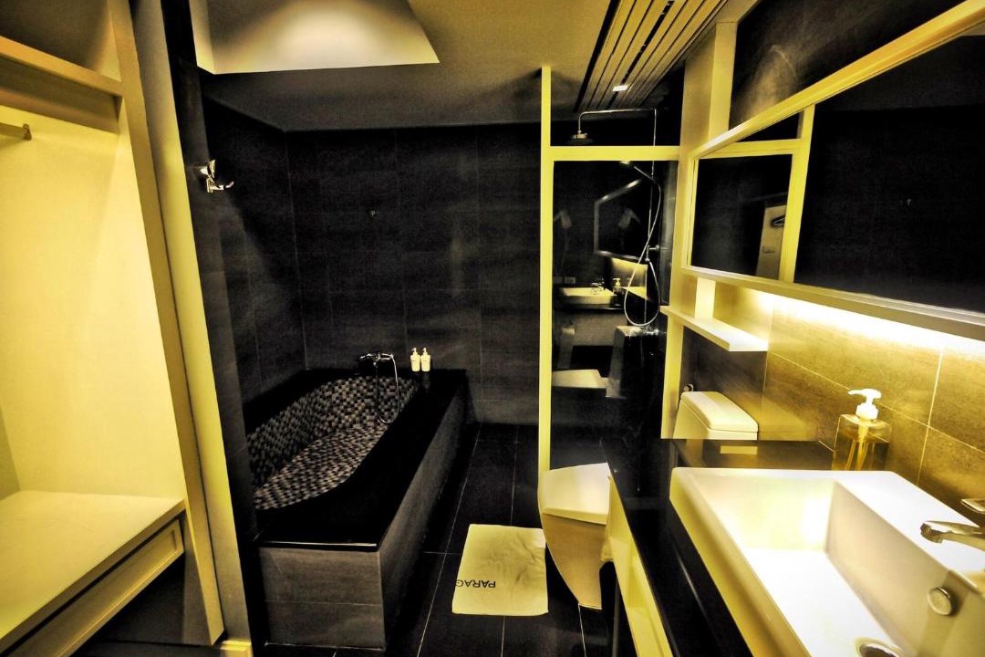 Photo of Bathroom in Racha Thewa