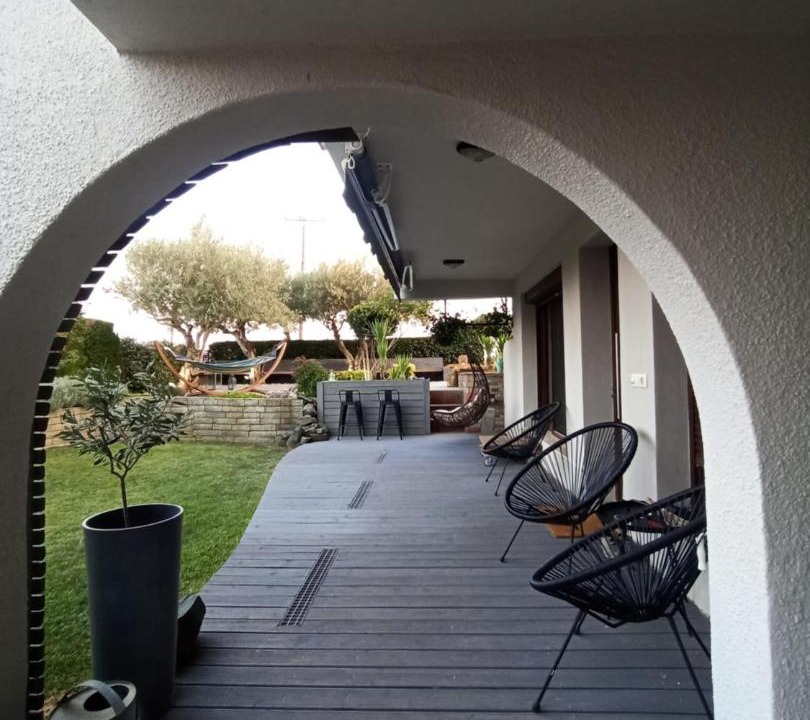 Photo of Patio Balcony in Drama