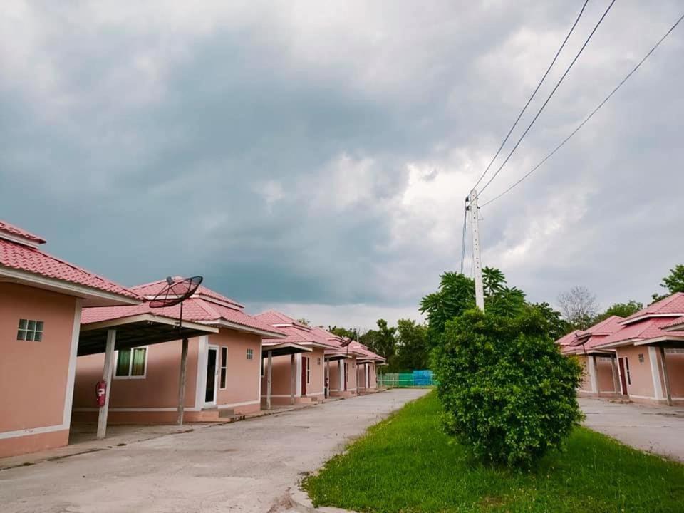 Photo of Buildings in Bua Yai
