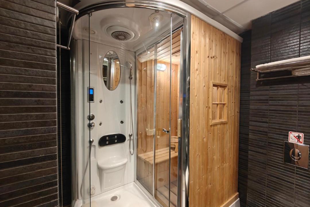 Photo of Bathroom in Neapoli