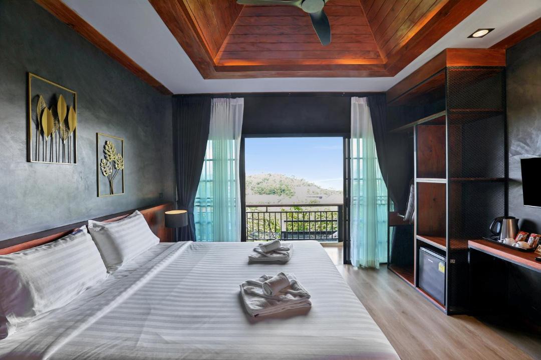 Photo of Bedroom in Ko Sire