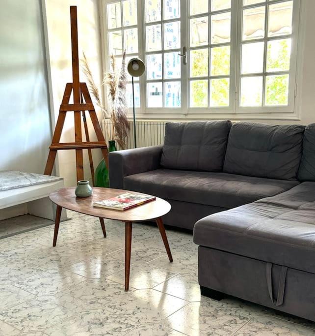 Photo of Livingroom in Amarousion
