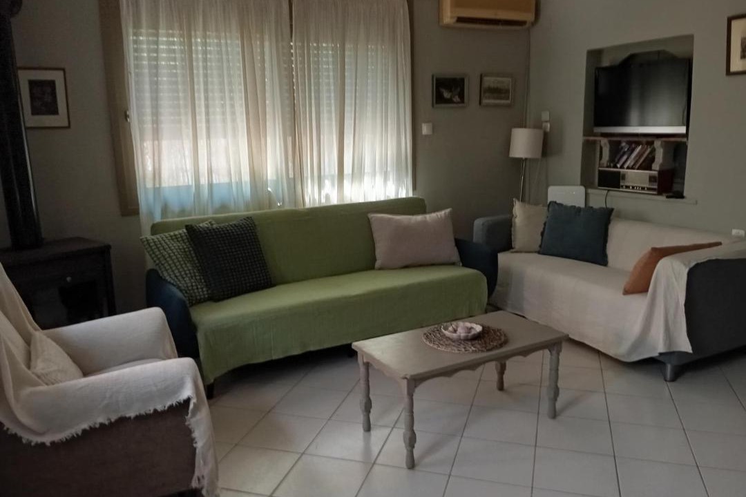 Photo of Livingroom in Paloukia