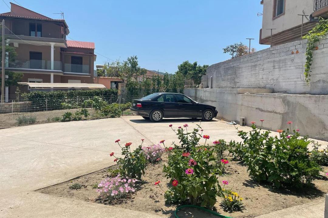 Photo of Outdoor in Valanidorrachi