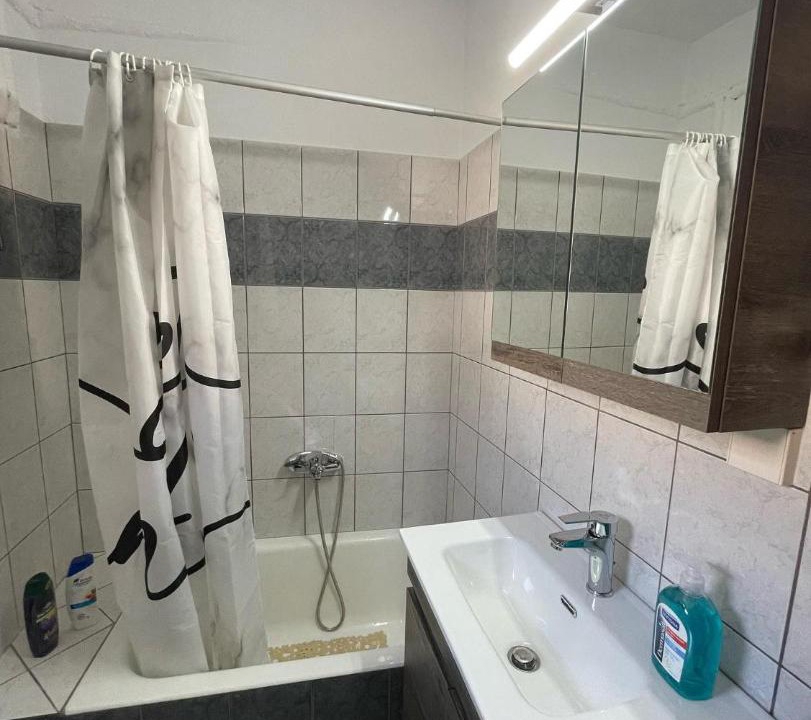 Photo of Bathroom in Valanidorrachi