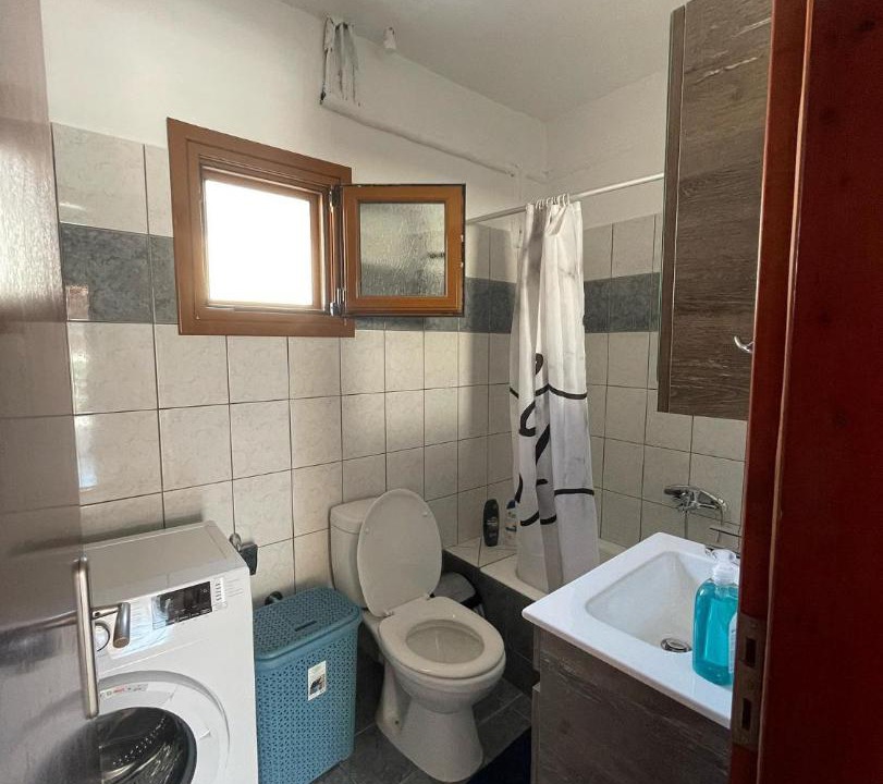 Photo of Bathroom in Valanidorrachi