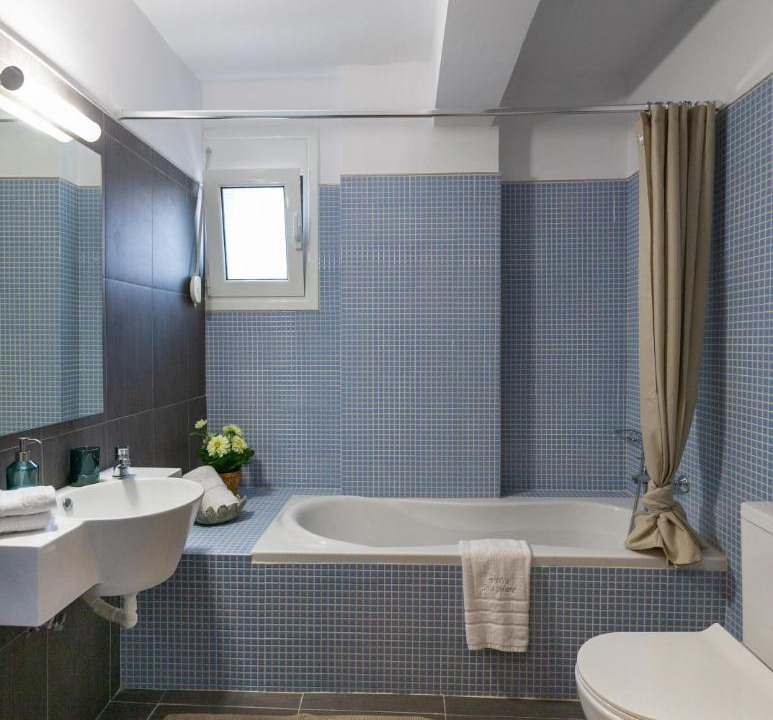 Photo of Bathroom in Platanitis