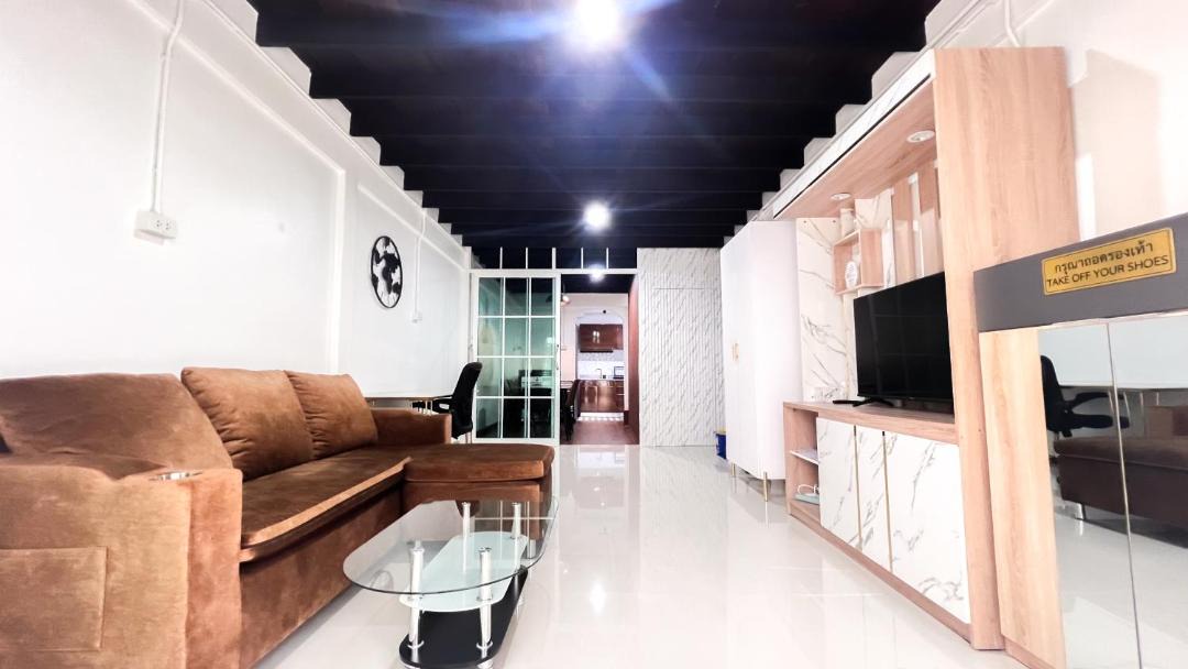 Photo of Livingroom in Ratchathewi