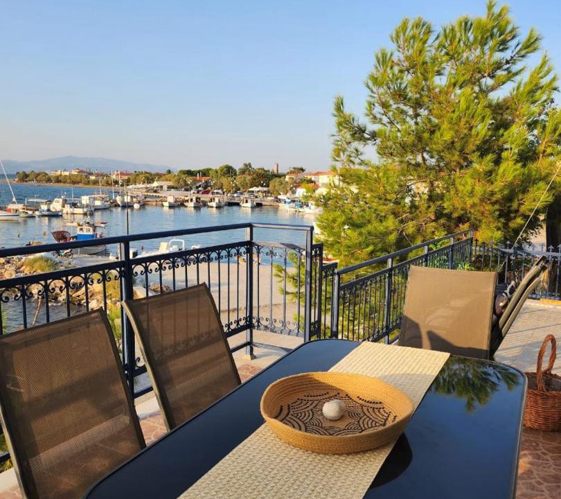 Photo of Patio Balcony in Polichnitos