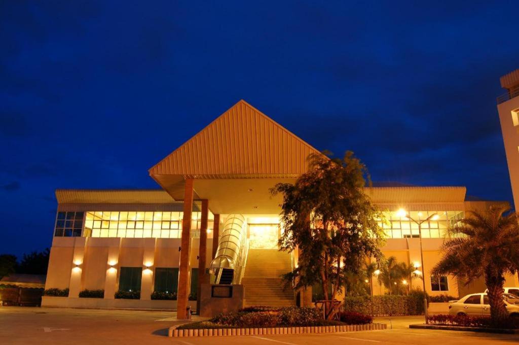Photo of Buildings in Na Muang