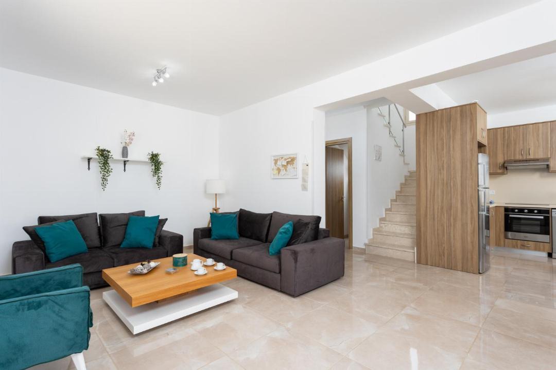 Photo of Livingroom in Pomos