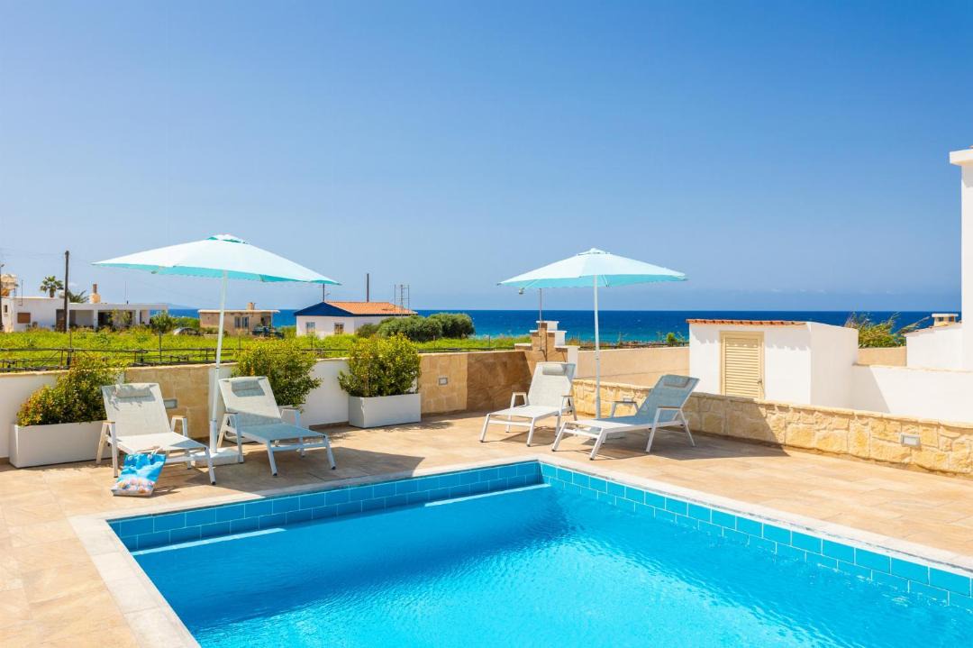 Photo of Outdoor in Pomos