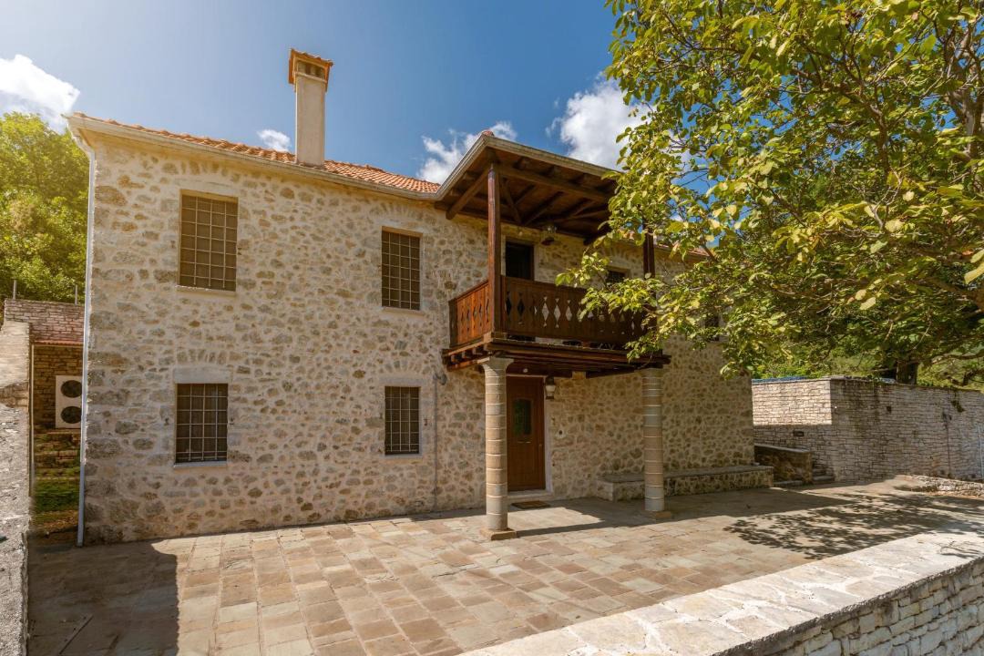 Photo of Buildings in Pogoni