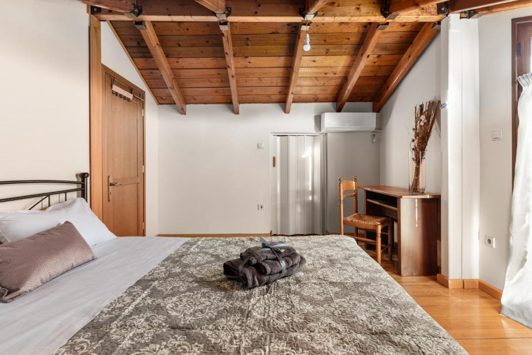 Photo of Bedroom in Aigaleo