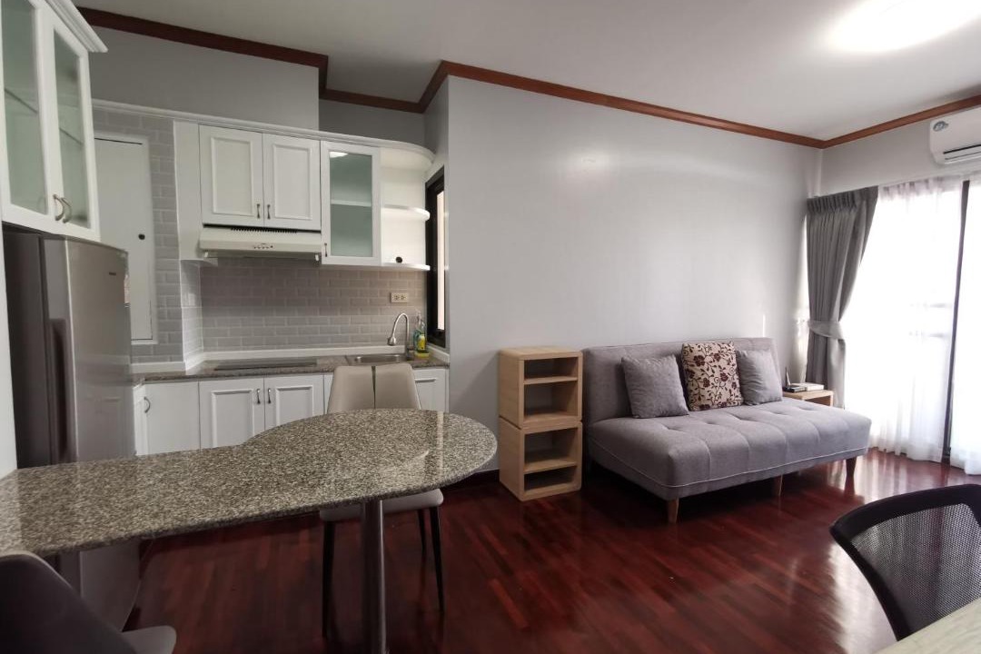 Photo of Livingroom in Pathumwan