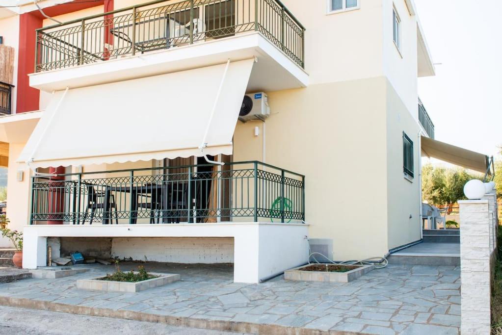 Photo of Buildings in Aipeia