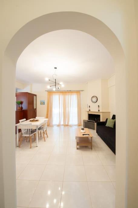 Photo of Livingroom in Aipeia