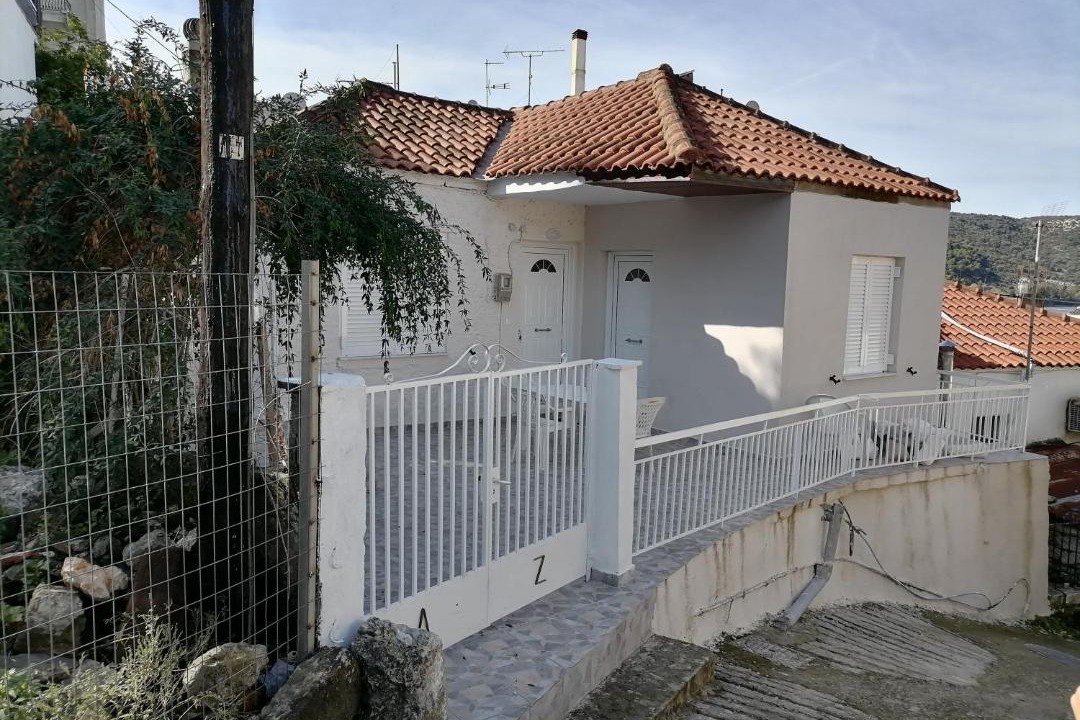 Photo of Buildings in Amfilochia