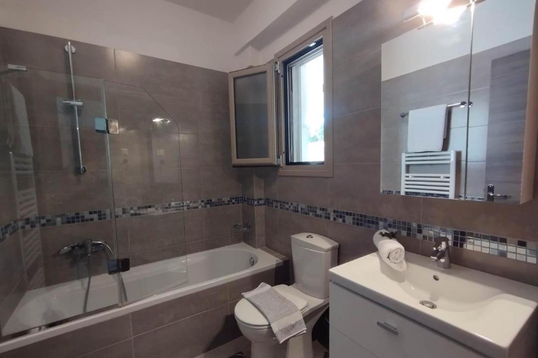 Photo of Bathroom in Karavomylos