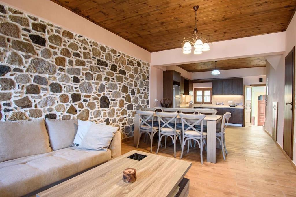Photo of Livingroom in Mandraki