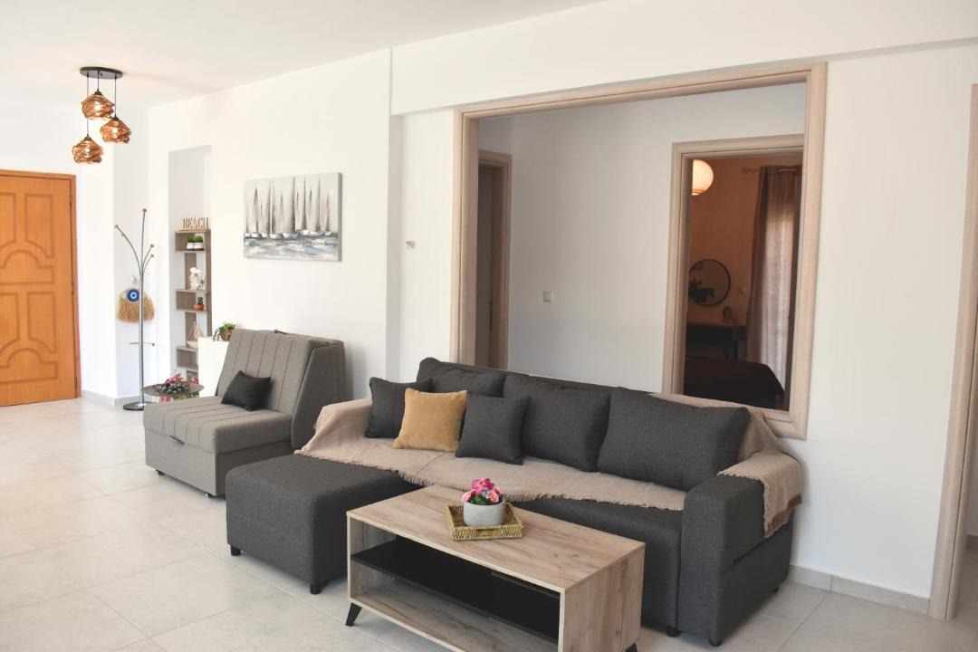 Photo of Livingroom in Prinos