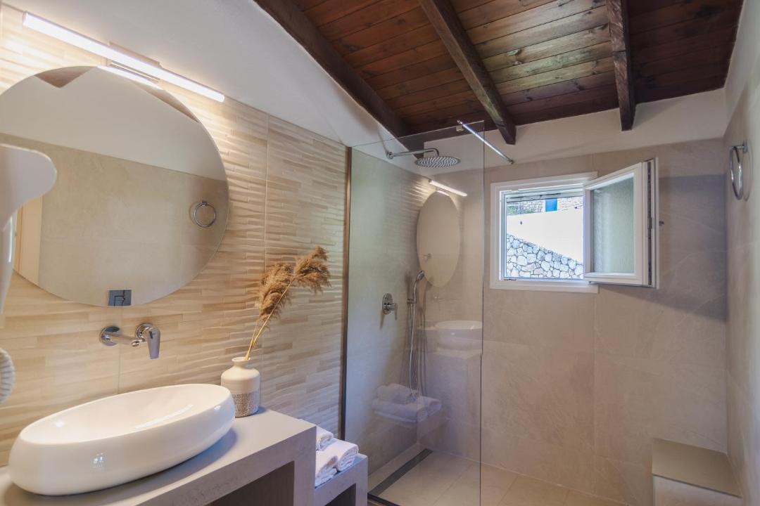 Photo of Bathroom in Agios Georgios Pagon