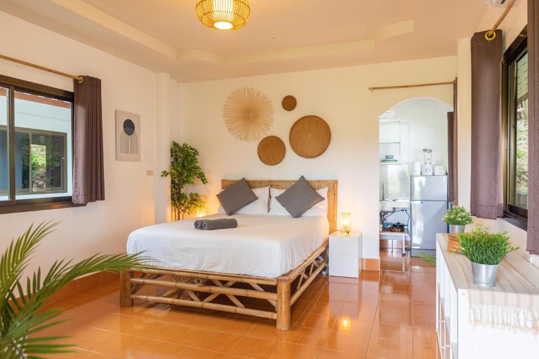 Photo of Bedroom in Haad Yao