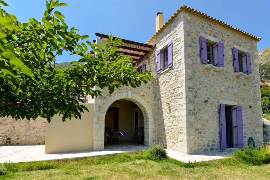 Photo of Buildings in Karvelas