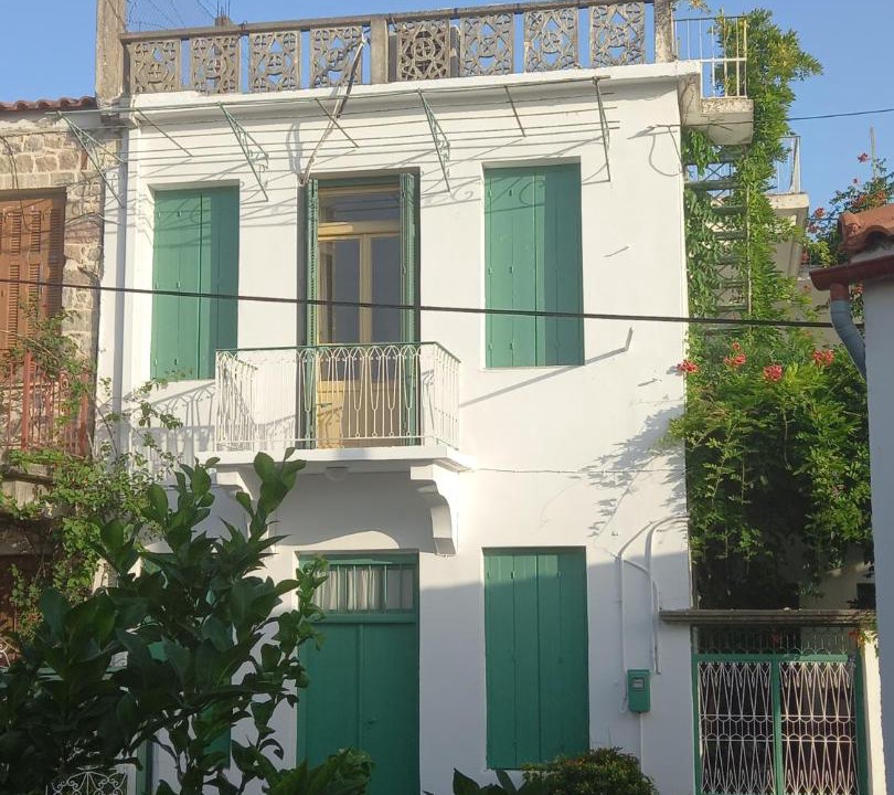 Photo of Buildings in Sipiada