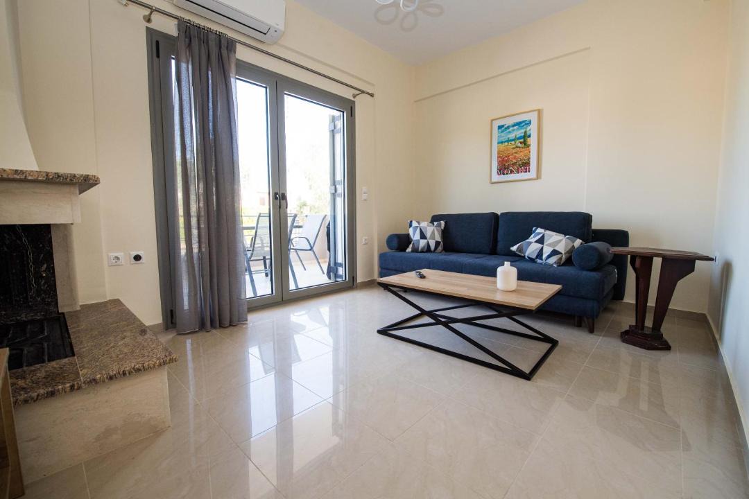 Photo of Livingroom in Aigialeia