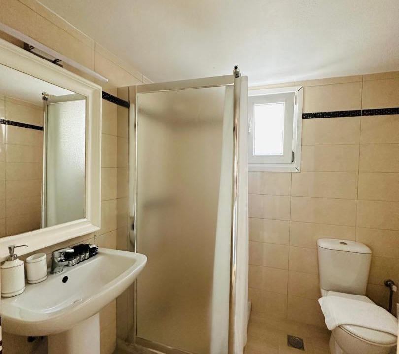 Photo of Bathroom in Tourlos