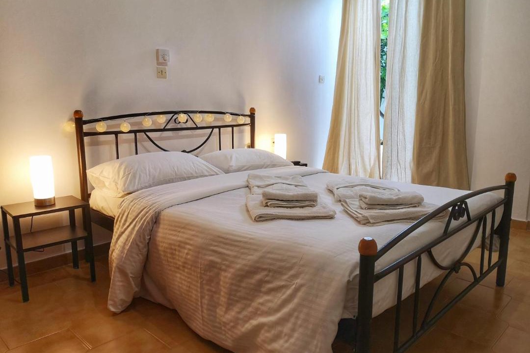 Photo of Bedroom in Neos Pirgos