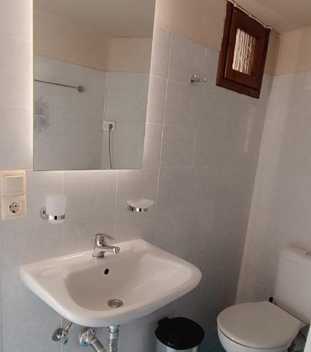 Photo of Bathroom in Tourloti